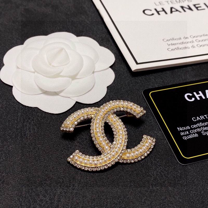 Chanel Brooch 1lyx143
